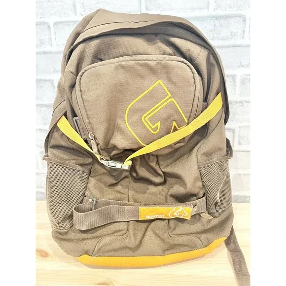 Burton Snowboard Hiking Outdoor Backpack Brown 15” Laptop Sleeve